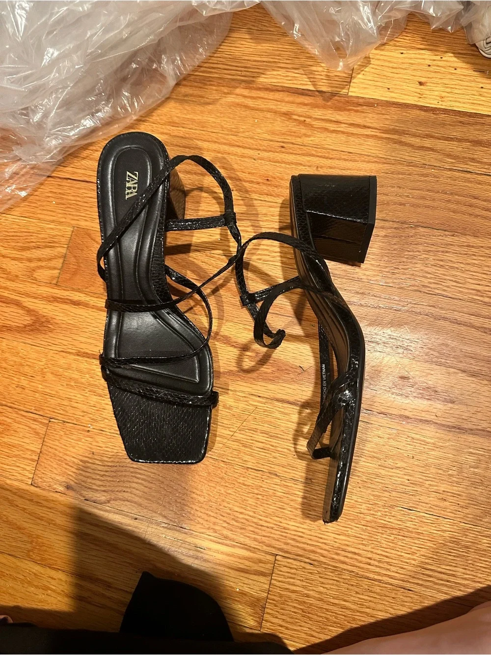 ZARA Black Strappy Square-Toe Block Heel Sandals